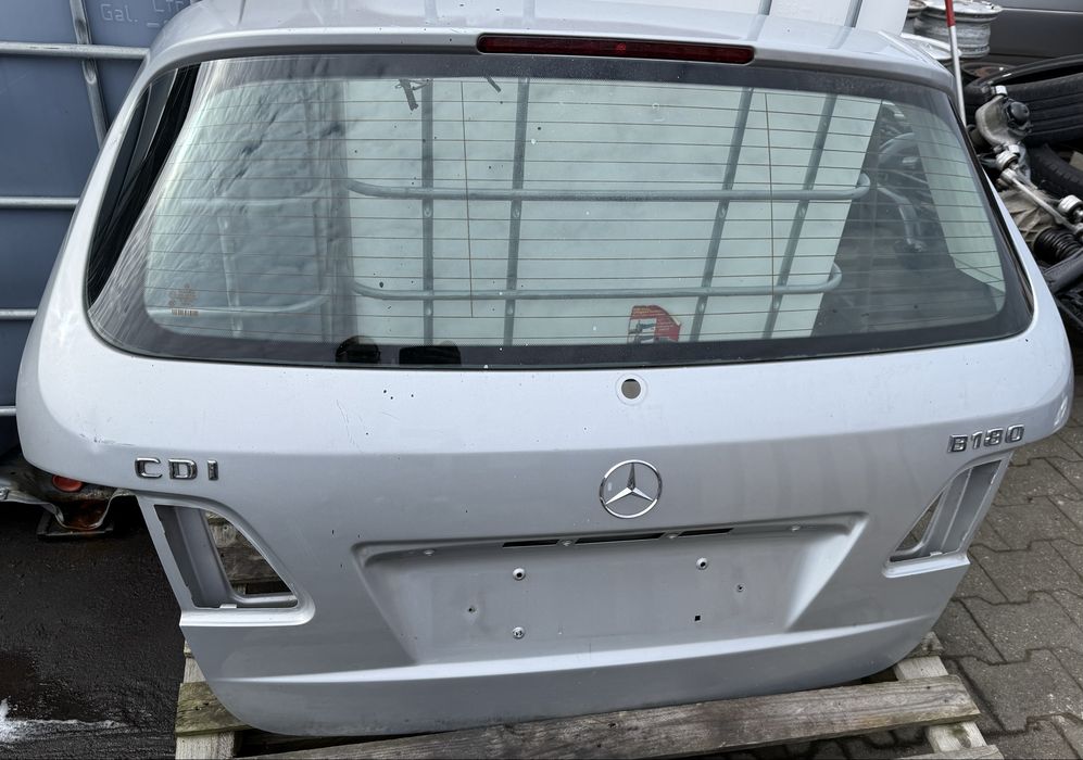 Tylna klapa do mercedesa B klasy W 246