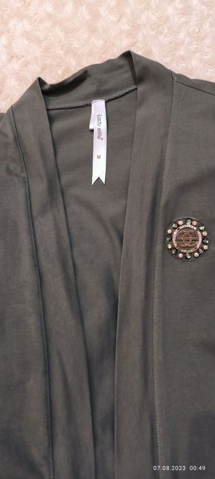 Продам гарний костюм трійку розмір М
