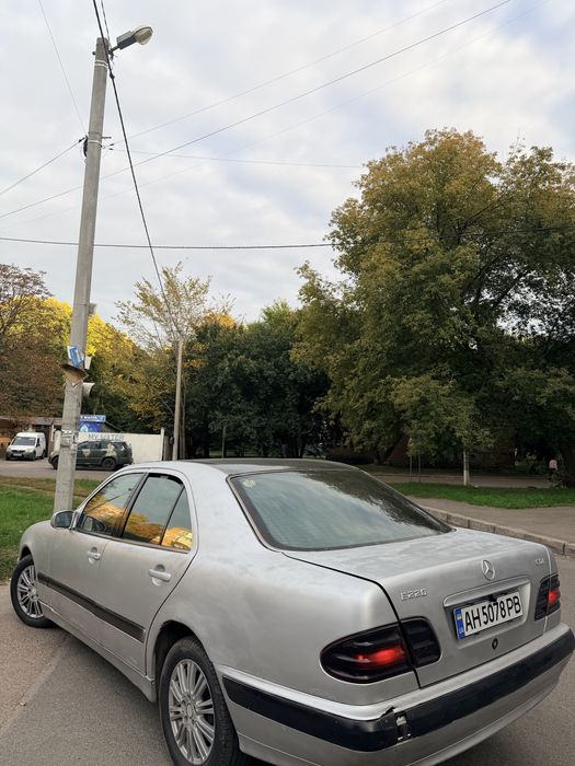 Mersedes w210 рестайлинг (лупатый)