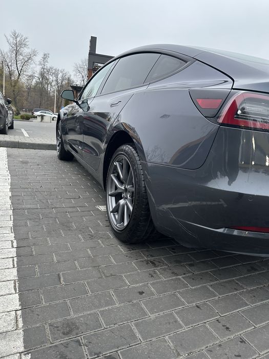 Аренда авто Tesla 3 2021 Днепр, вся Украина