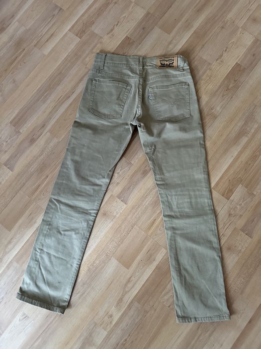 Levis Levi’s klasyczne beżowe spodnie XS