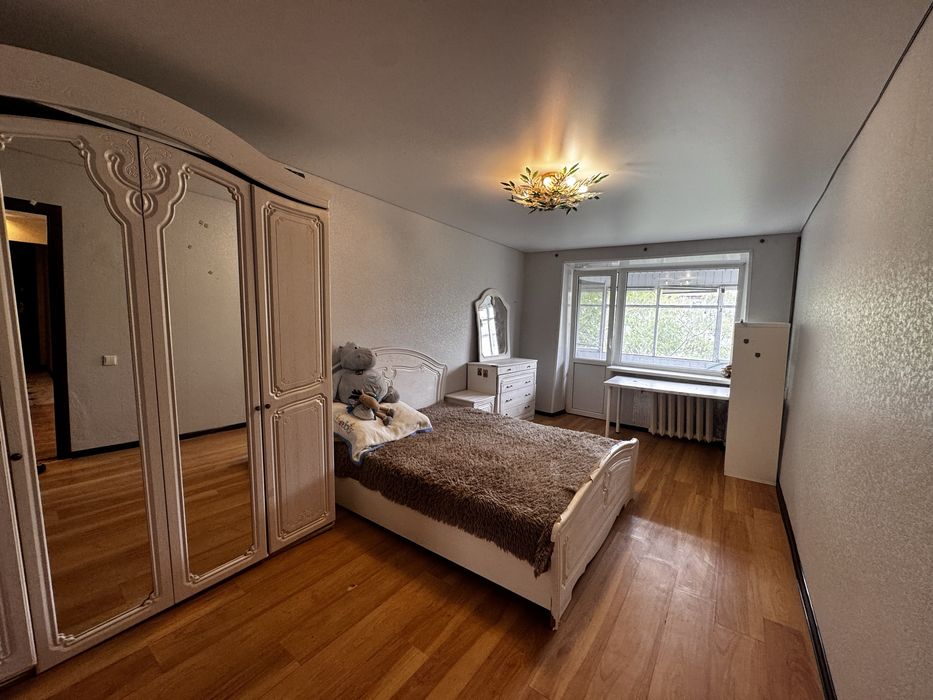Продаж 3к .квартири з ремонтом ,в мрн .Артема !