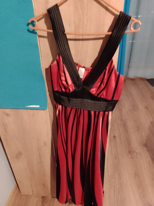 Sukienka z bolerkiem r 36
