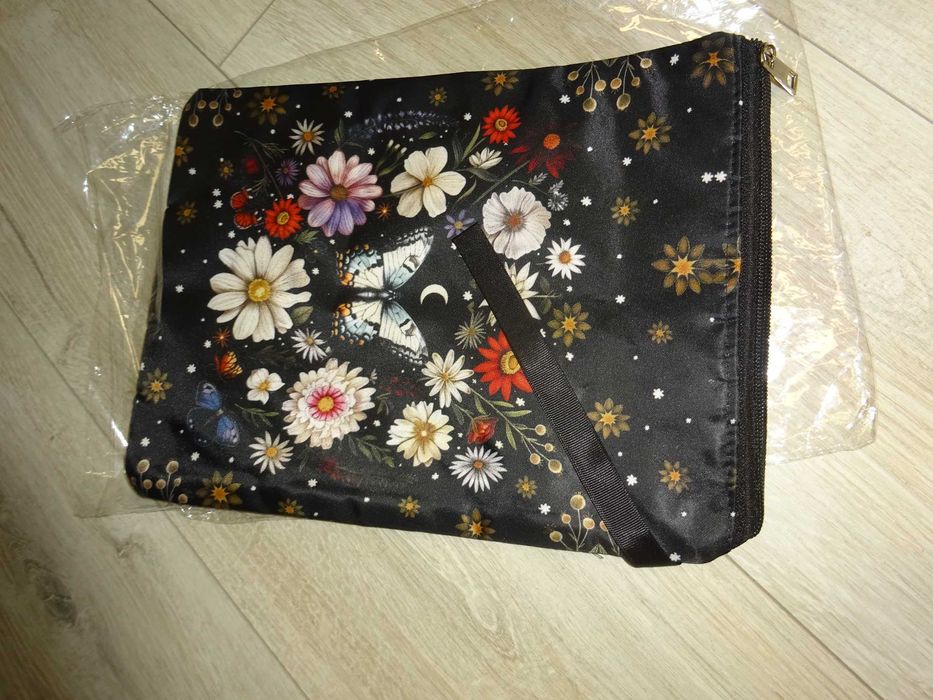 Torebka na książkę etui pokrowiec kwiaty