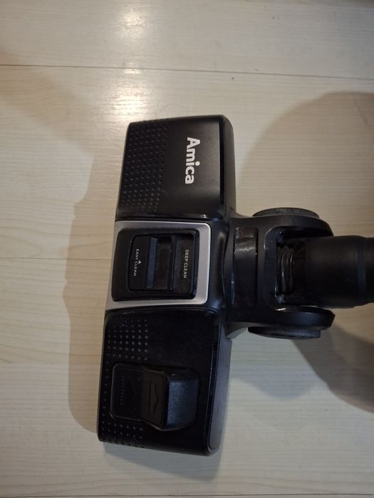 Odkurzacz bezworkowy Amica Akman 800W