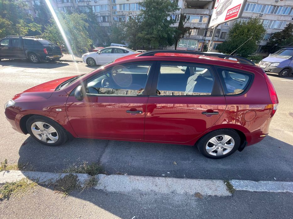 Продається авто Hyundai i30 2009