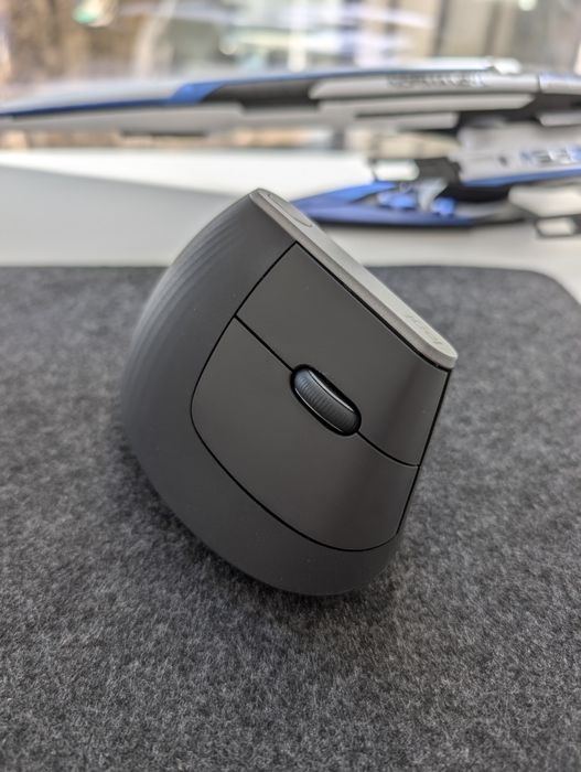 Logitech - MX Master Vertical494562599712870403