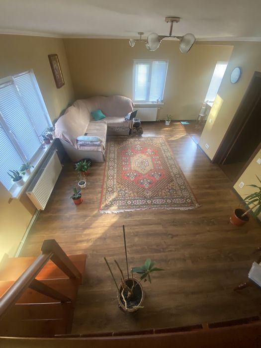 Окремий будинок в Бучі з ремонтом, меблями і технікою