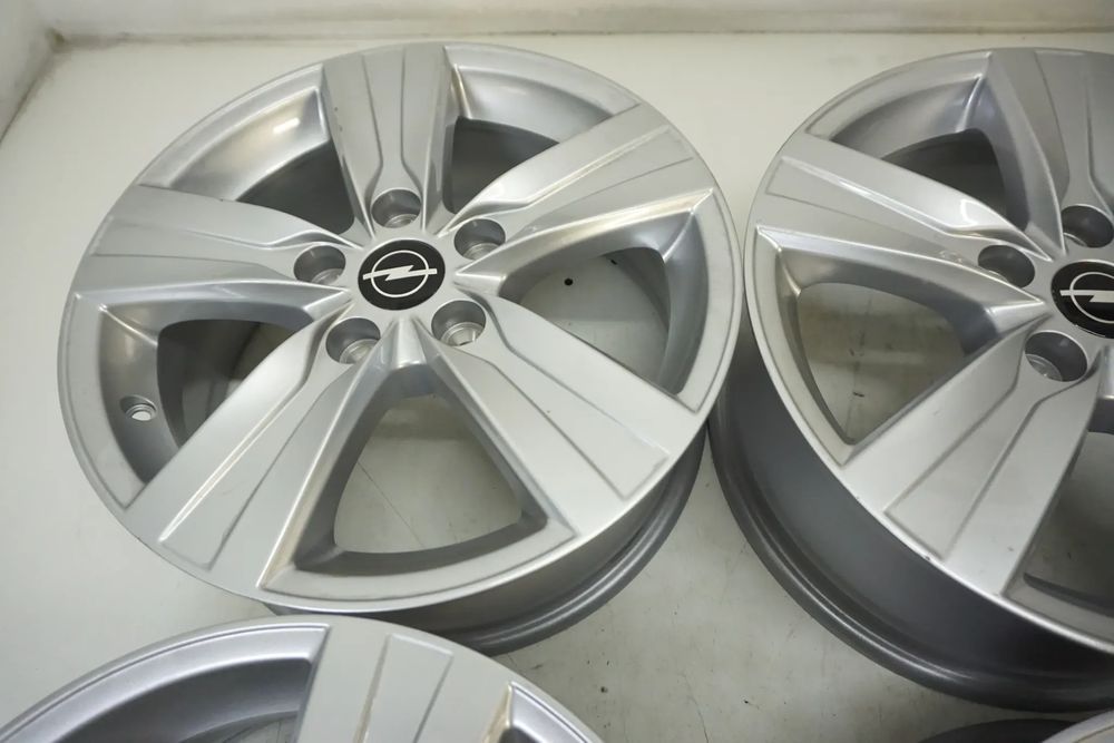 Felgi aluminiowe 16  Opel Vivaro Nissan Nv300 Primastar 5x114,3