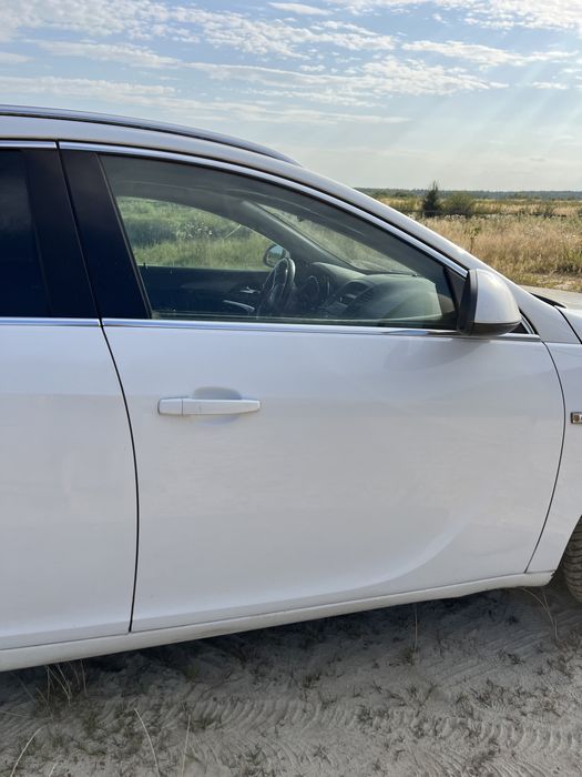 Двері Передні  Opel Insignia Задні Двері Дверка Інсигнія Дверь Двери