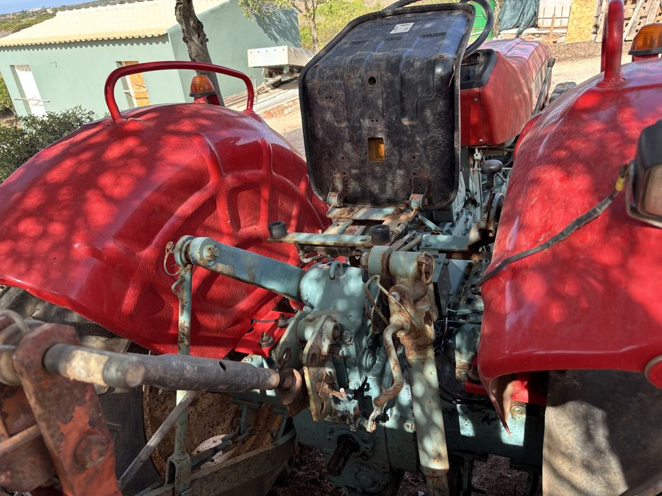 Trator Yanmar 3810D