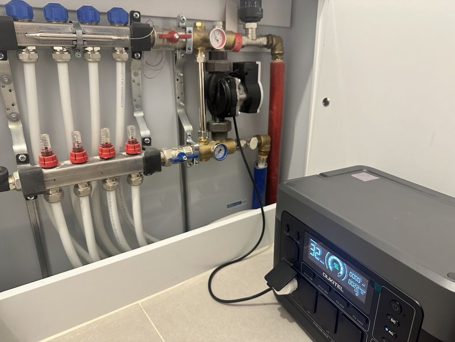 Зарядна станція 1024 Вт*год, потужність 1,8 кВт, OUKITEL  P1000E PLUS