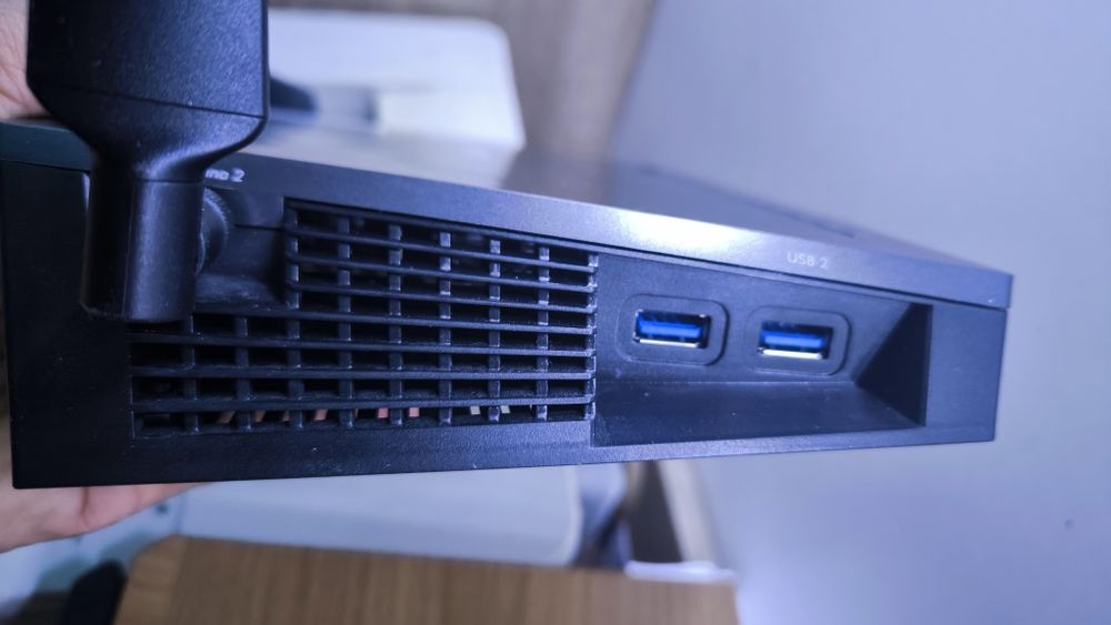 Роутер Netgear Nighthawk X4S R7800
This R7800-100NAS Netgear Nighthawk