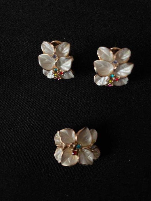 Набір біжутеріі Сережки і підпіска