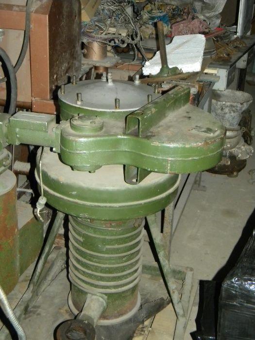 Вакуумный насос АВЗ-20,2НВБМ-160,НВДМ-250,ТМН-1000.