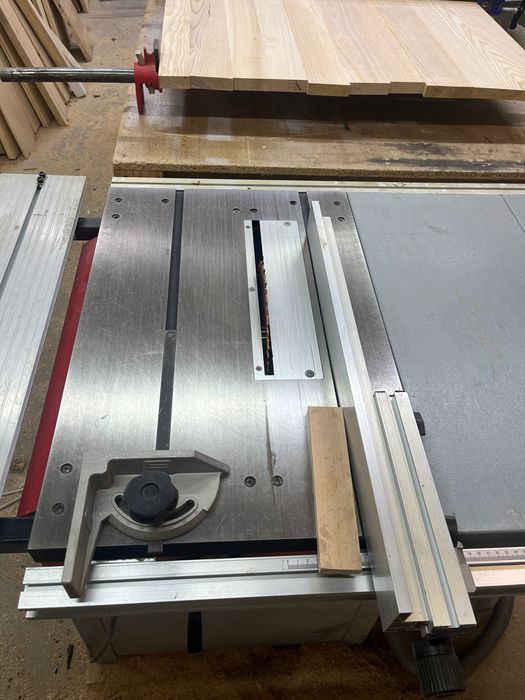 Циркулярний верстат станок Holzmann TS 250