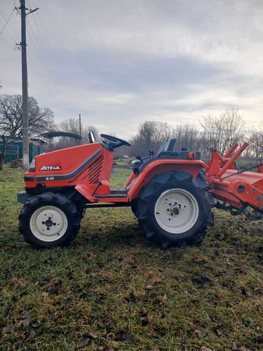 японський мінітрактор Kubota