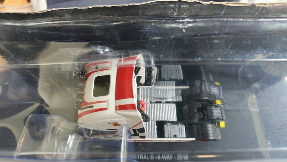 Model iveco 1:43