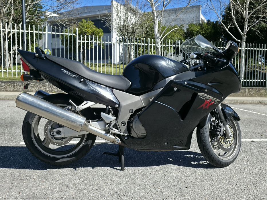 Honda CBR 1100XX