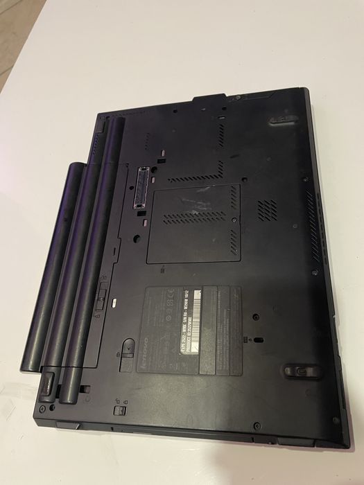 Laptopy acer hp lenovo