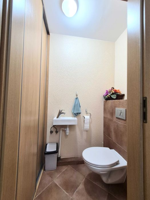 !!-trzy pokoje do wejścia WŚRÓD ZIELENI, kameralne osiedle z 2009 ROKU-TARAS 8,5m2-piwnica 4m2-!!