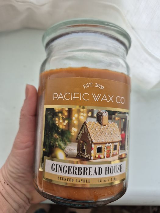 Новая свеча Имбирный домик 510грамм