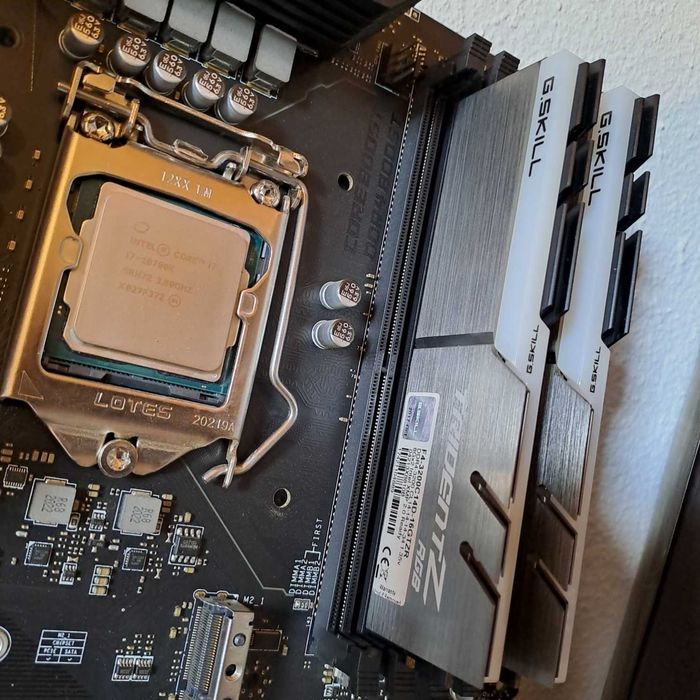 Bundle Intel Core i7-10700K / Board MSI MPG Z490 Gaming Plus64550658334081123