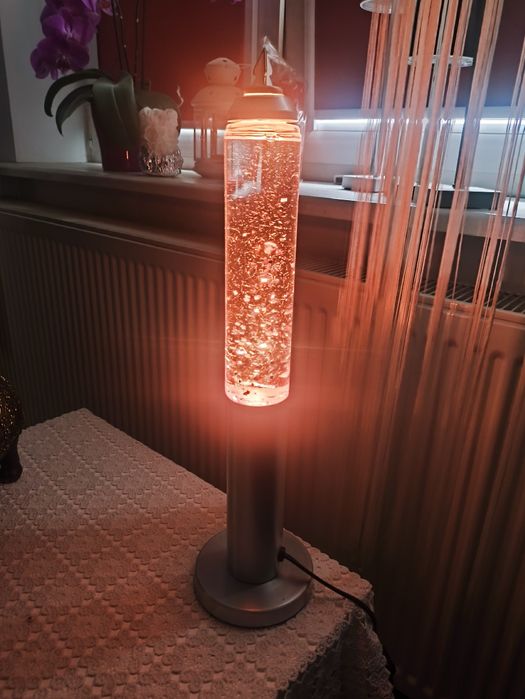Lampka dekoracyjna z płynem