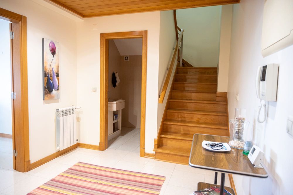 Arrenda-se Quarto Mobilado em Duplex na Expo (Avenida D. Dom João II)