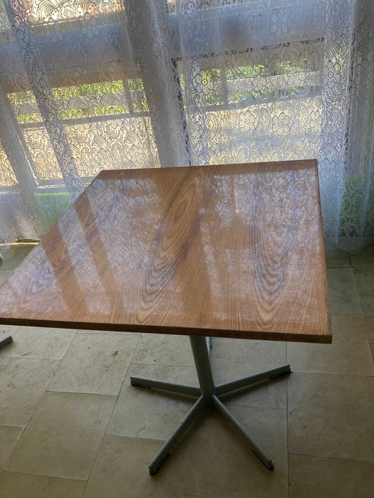 Stół 80x80 kwadratowy na jednej nodze PRL