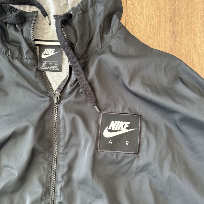 Hoodie / Corta Vento Nike