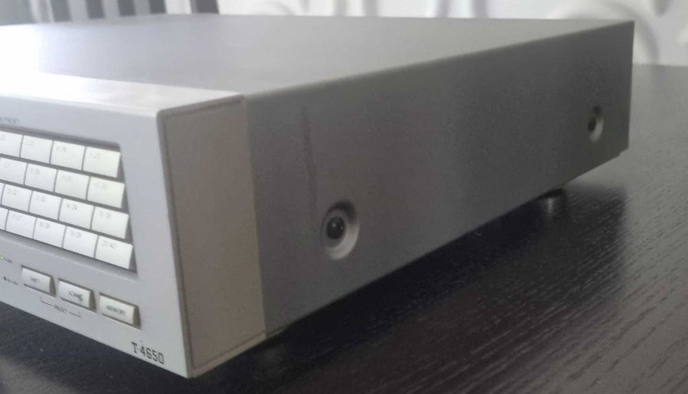 Tuner Onkyo Integra T-4650