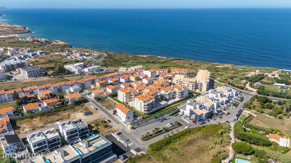 T2 Ericeira a 700m da praia com vista mar