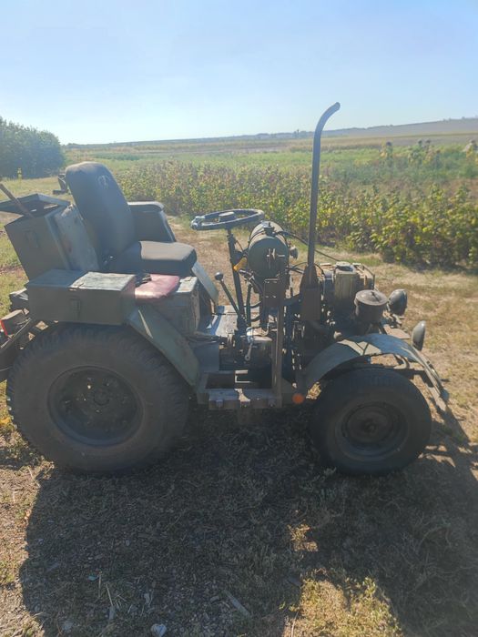 Мини трактор самодельний 10лс.