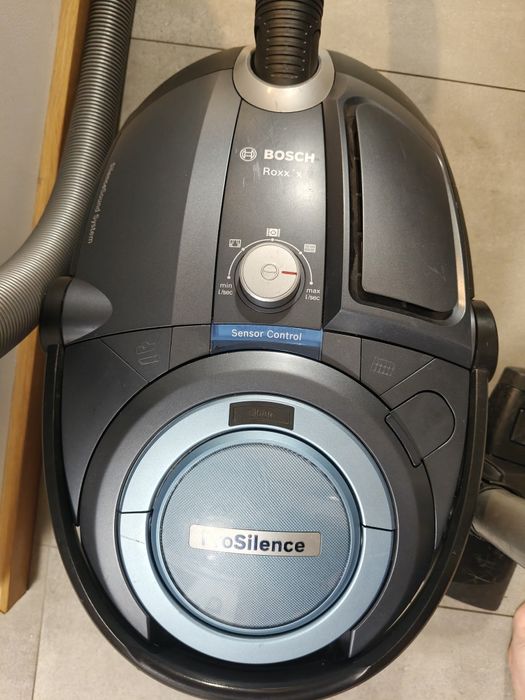 Odkurzacz bezworkowy Pro Silence Bosch 1400 Wat super cichy niezniszcz