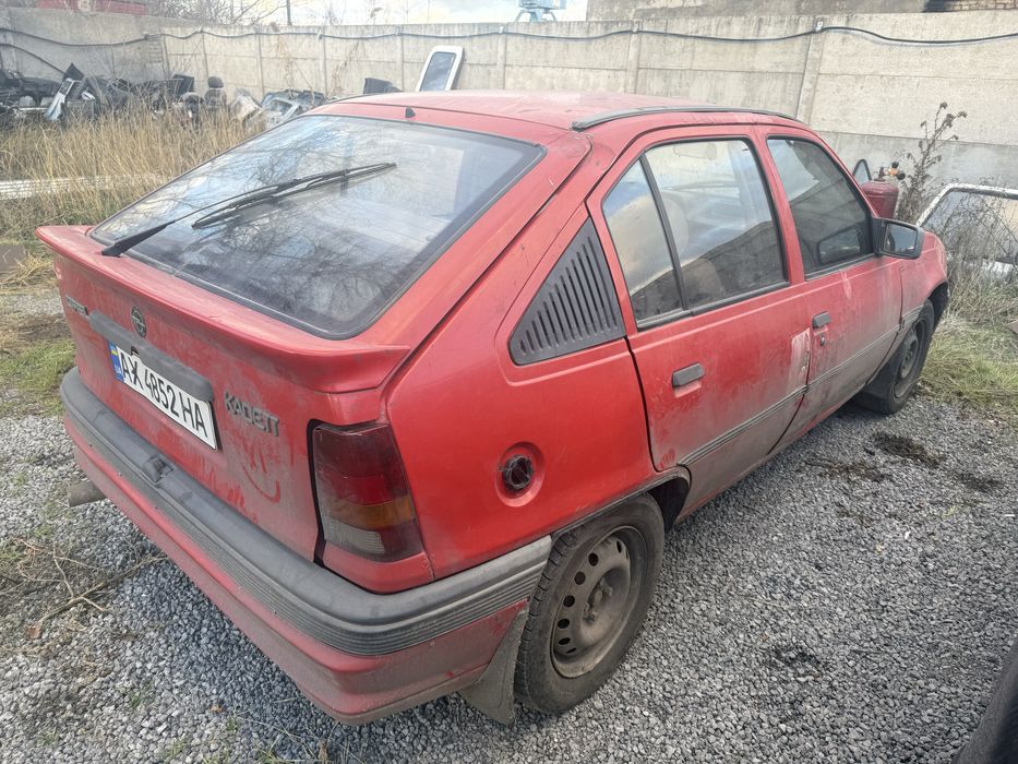 Opel Kadett/Разборка/Запчасти/Двигатель/Коробка,на запчасти.