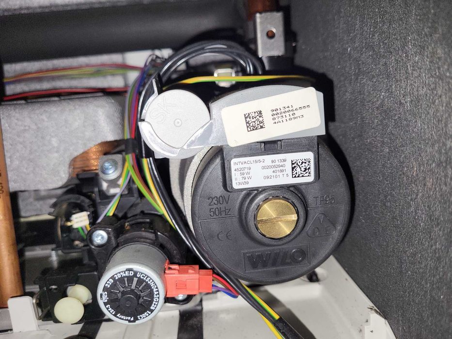 Piec gazowy kondensacyjny SAUNIER DUVAL, AWB, Vaillant