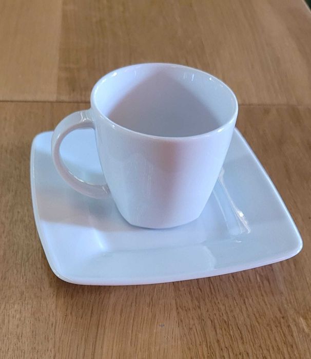 Filiżanka Lubiana ze spodkiem do espresso - NIEUŻYWANE cena za 60kpl