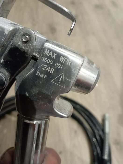 Wąż z pistoletem do malowania