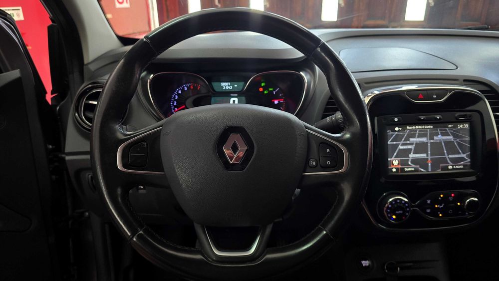 Renault Captur — fotografia 8