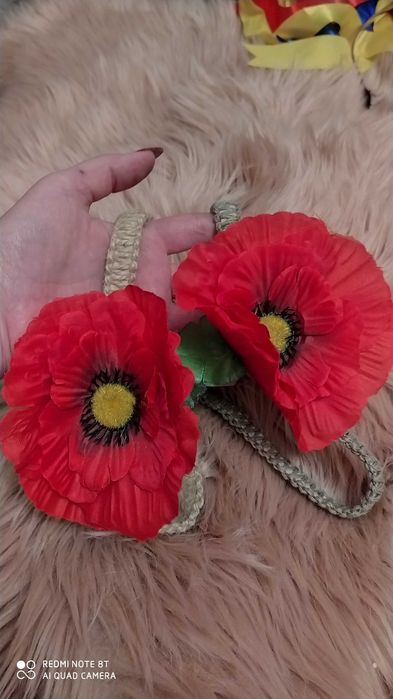 Пов'язка з маком