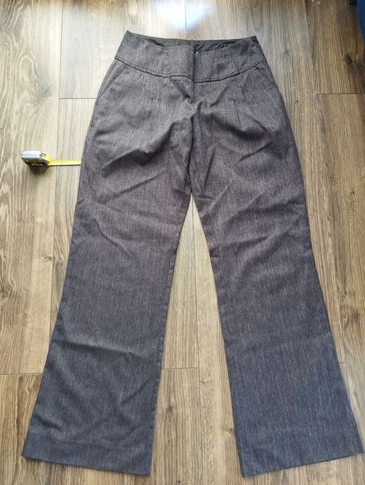 Szerokie syntetyczne spodnie Reserved 36