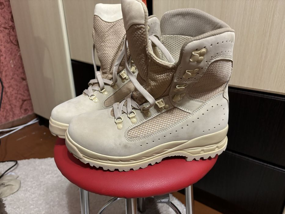 Продам новые берцы