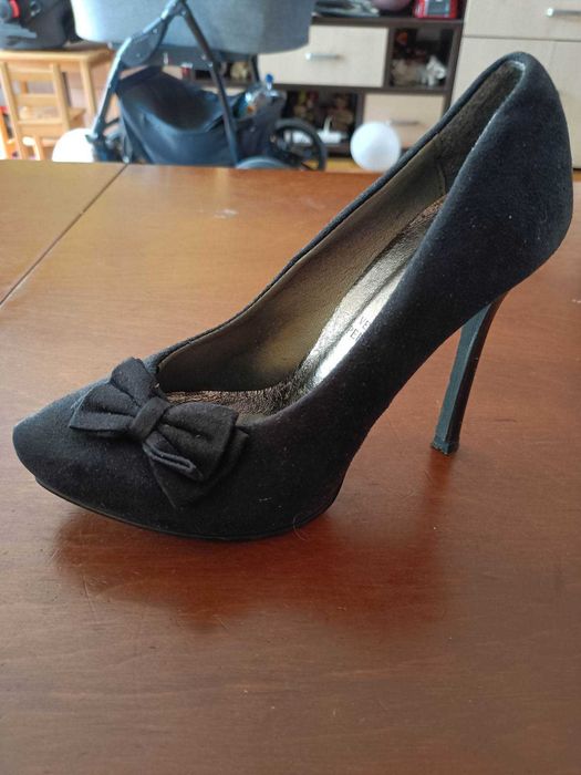 Buty damskie rozm.37