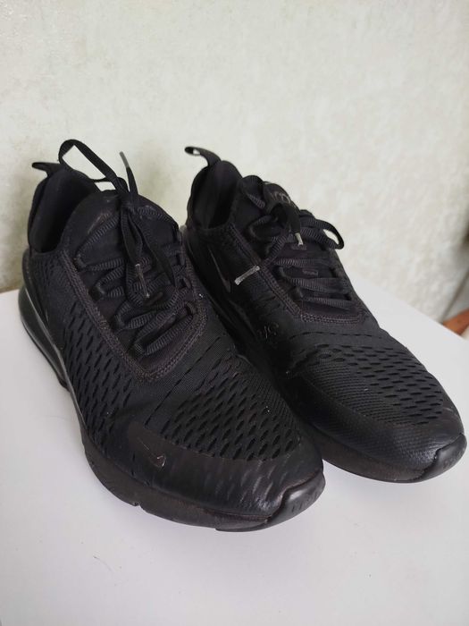 Чоловічі кросівки Nike Air Max 270