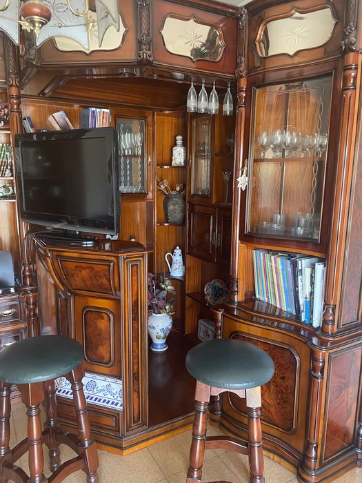 Móvel/Bar em cerejeira