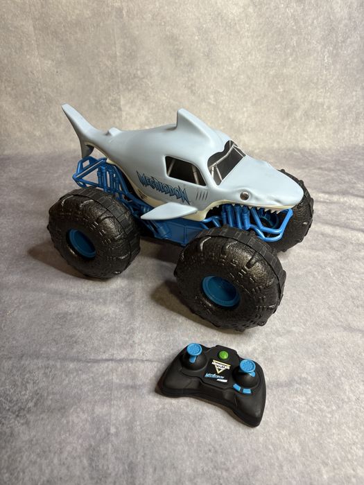 Samochód zdalnie sterowany Monster Jam Megalodon Rekin Monster Truck