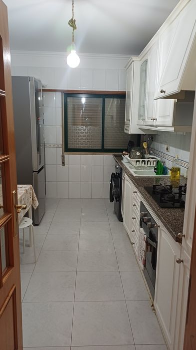 Quarto S. Domingos de Rana perto Tagus Park, lagoas Park  SBE Business School