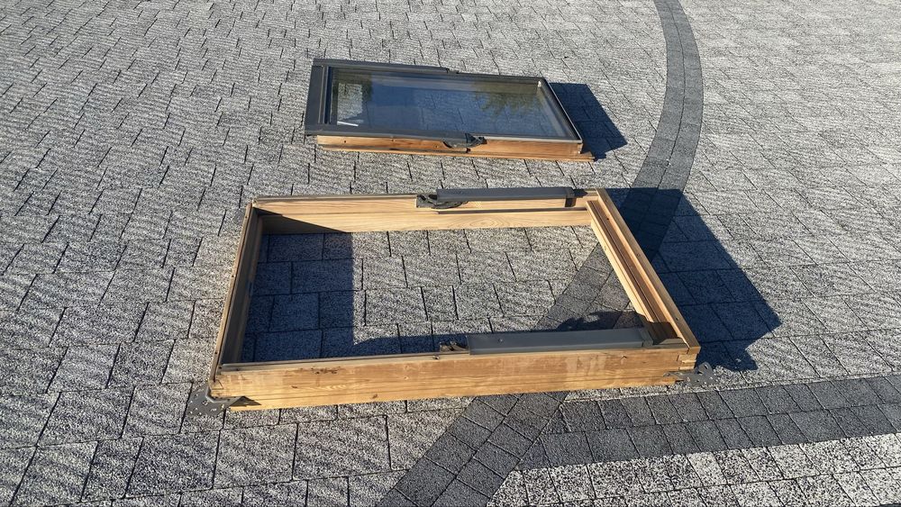 Okna dachowe Velux GZL M06 (78x118) drewniane obrotowe – 5szt, stan bardzo dobry