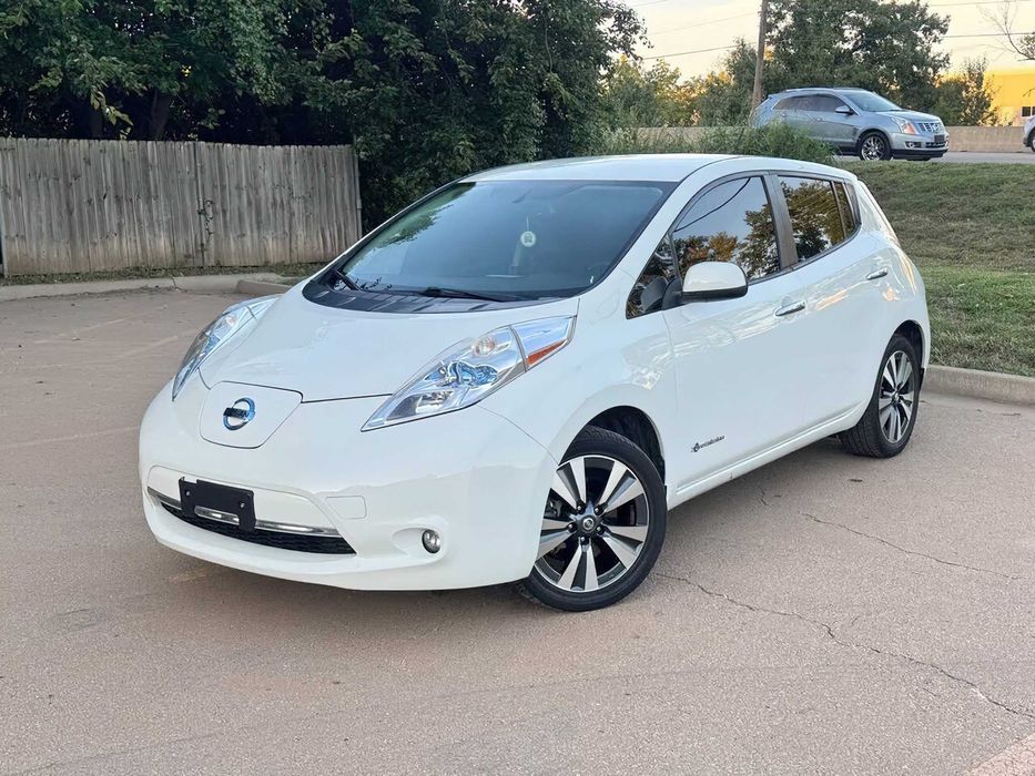Nissan LEAF SL      2017